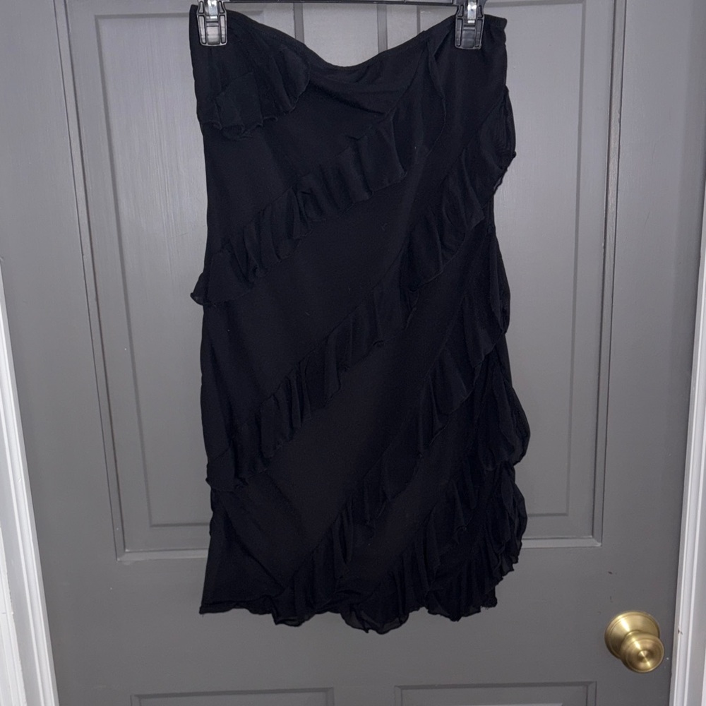 Elegant Black Ruffled strapless dress